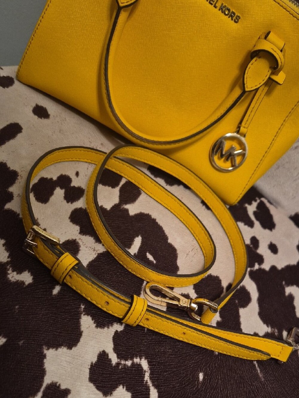 Michael Kors Yellow Saffiano Purse - Picture 8 of 9